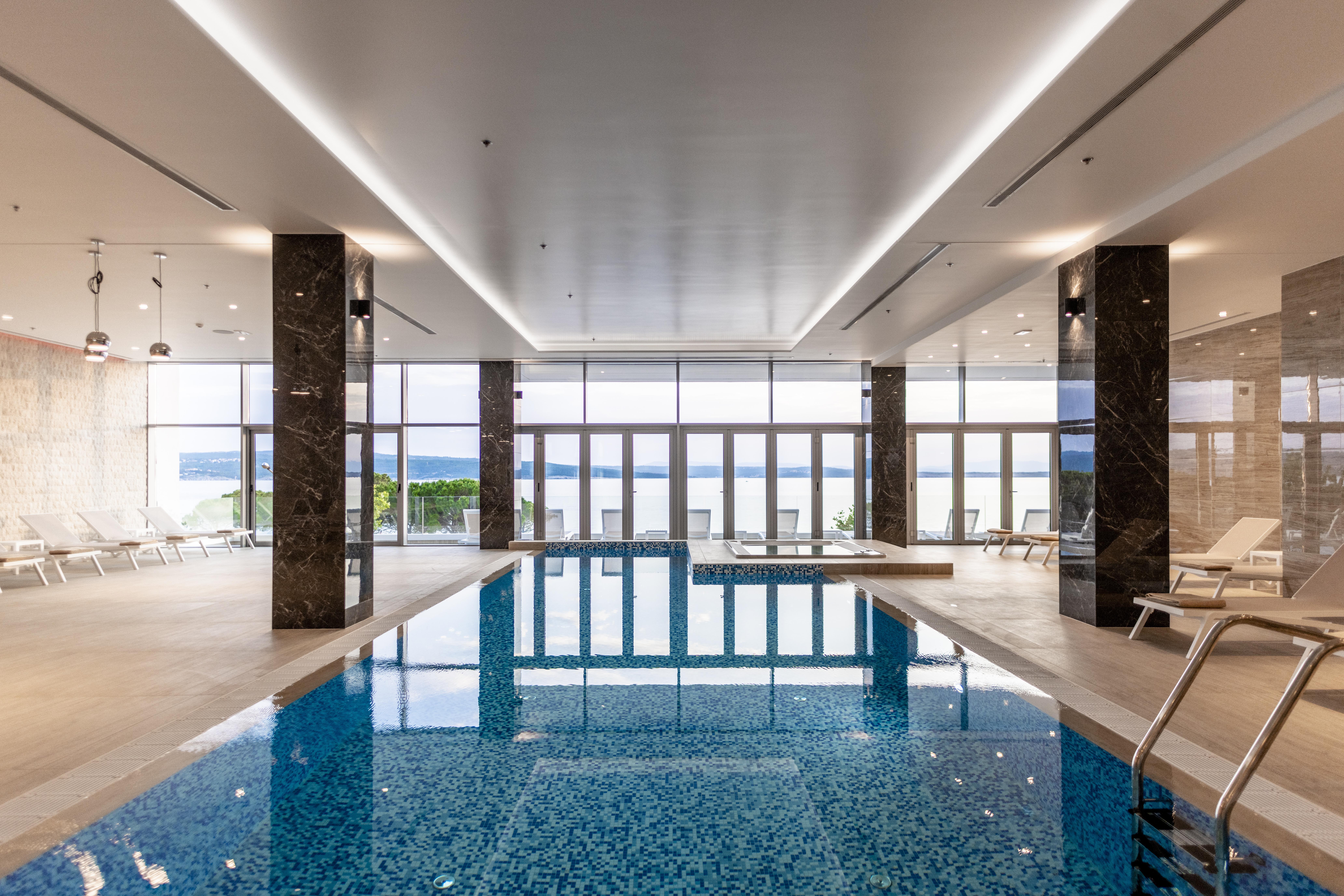 Hotel Miramare Crikvenica Exterior foto The swimming pool at the hotel